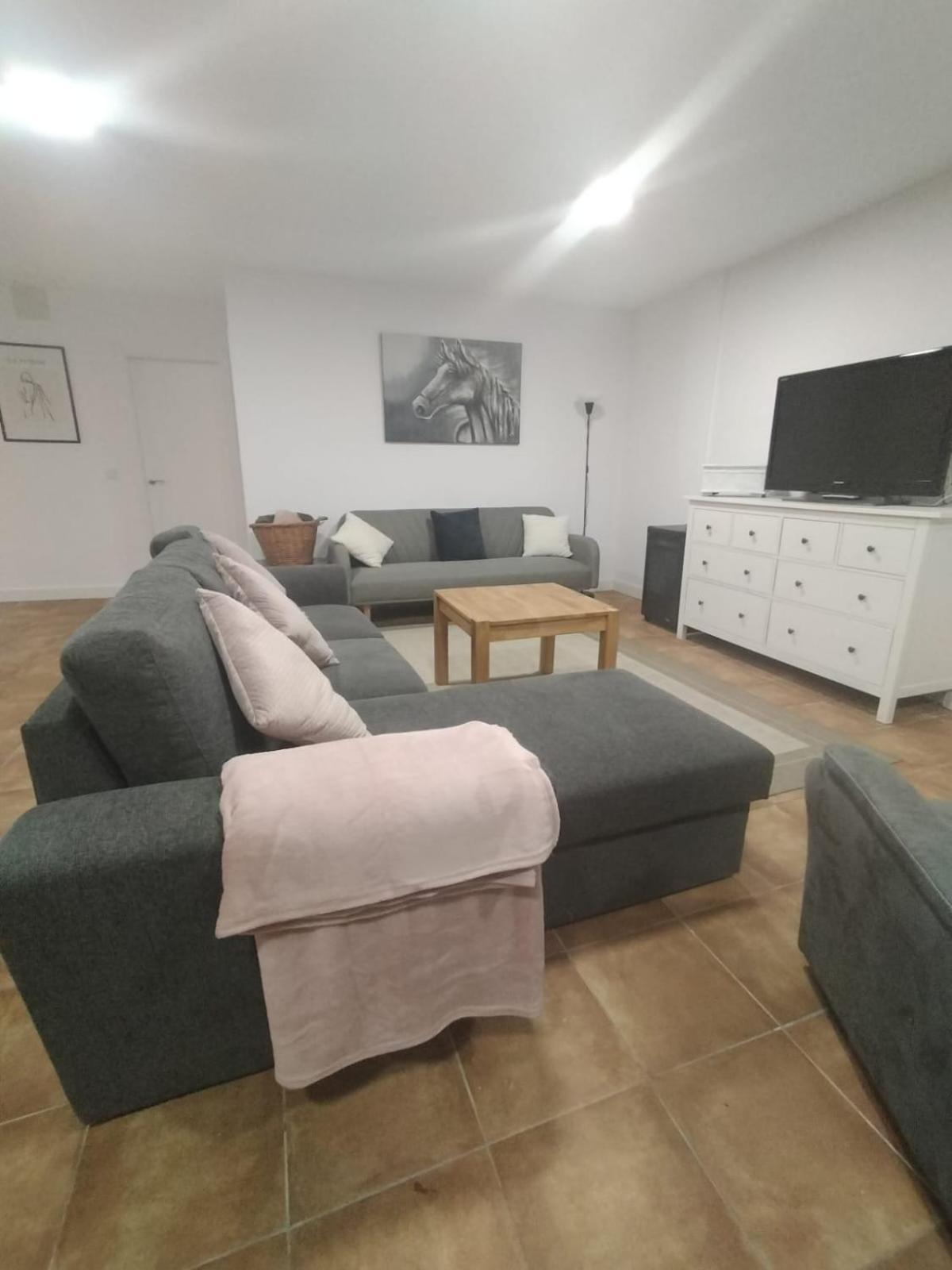 Сasa de vacaciones El Madrono De La Encantada *